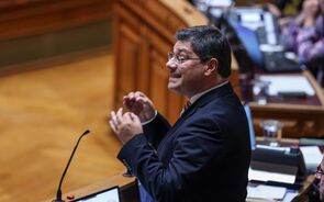 Brilhante Dias lembra Passos Coelho: vai passar a votar no PS pela 'boa estratégia'