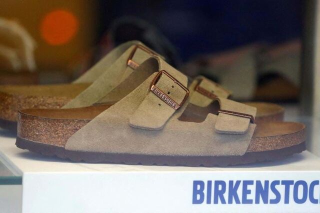 Sandálias alemãs não convencem Wall Street na estreia. Birkenstock cai 12%