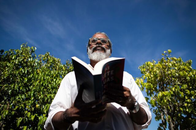 Shehan Karunatilaka: “Quando recorremos à violência, tornamo-nos naquilo que detestamos'