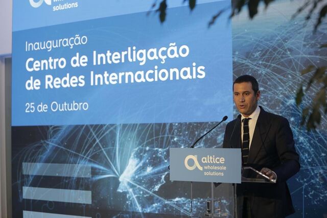 Governo 'conta muito com a Altice' para fazer investimentos na conetividade, diz Galamba