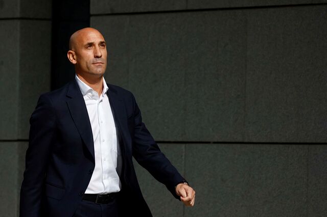 Rubiales banido pela FIFA por três anos