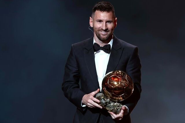 Lionel Messi vence Bola de Ouro pela oitava vez na carreira