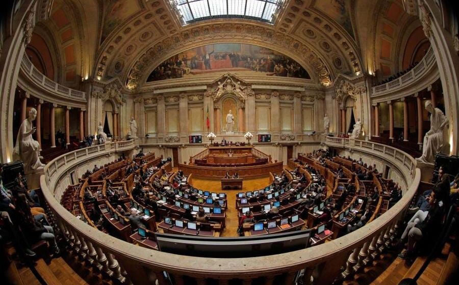 assembleia parlamento