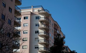 Avaliação bancária na habitação cai 5 euros em outubro