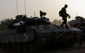 Israel retira tropas do sul de Gaza. Negociações no Egito ainda decorrem