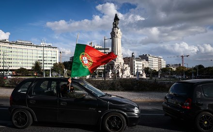 Centenas protestam de norte a sul do país contra aumento no IUC. Veja as imagens