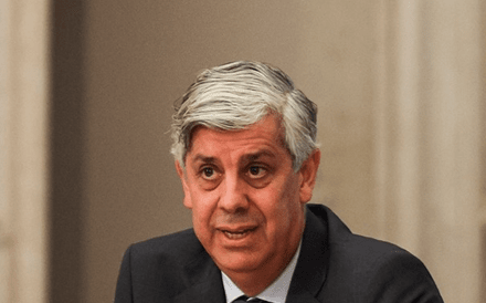 Centeno inclui crise política nos riscos para a estabilidade financeira