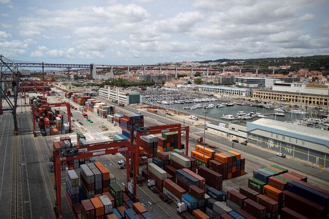 Meta do Governo implica pôr exportações a crescer no mínimo 3,4% ao ano