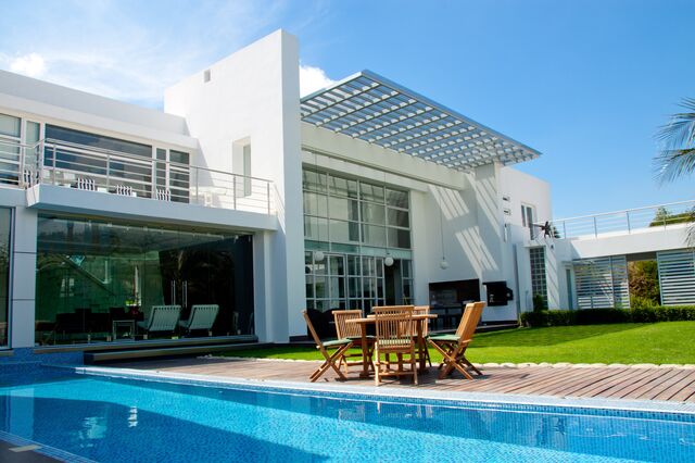 Verão dá recorde de investimento estrangeiro no imobiliário