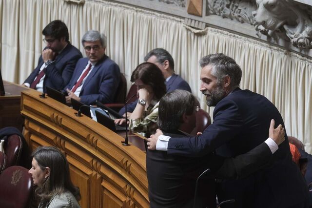 Candidatura de Pedro Nuno à liderança do PS diz ter apoio de mais de metade dos deputados