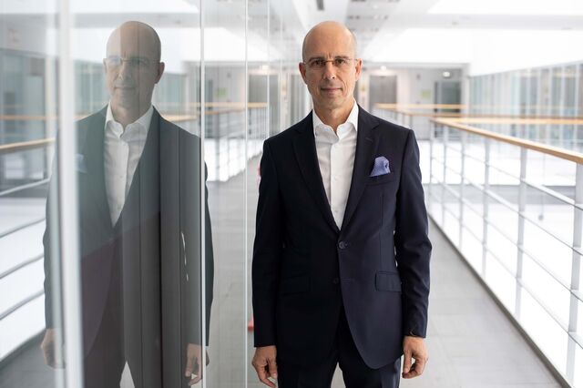 Jorge Portugal: “O país não deve parar pela crise política” 