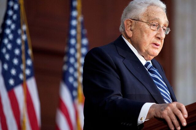 Diplomata e controverso, Henry Kissinger morre aos 100 anos