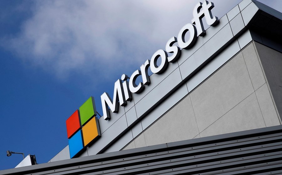 A faturação da inteligência artificial e nuvem da Microsoft superou em 700 milhões de dólares o esperado.