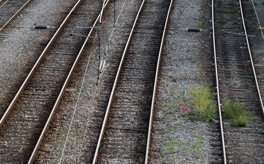Ferrovia, caminhos de ferro