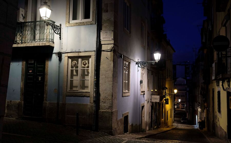 casas lisboa noite