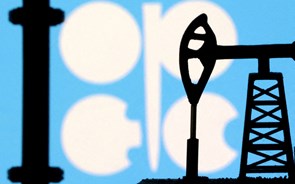 OPEP+ prolonga cortes na produção de petróleo até 2025
