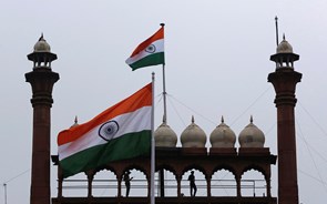 Capital estrangeiro pisca o olho à dívida da Índia