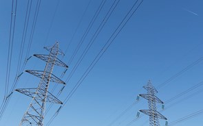 Rede elétrica não aguenta novas centrais renováveis