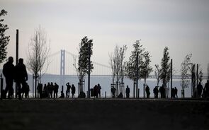 pessoas, ponte 25 de abril