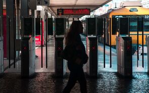 transportes metro comboio 