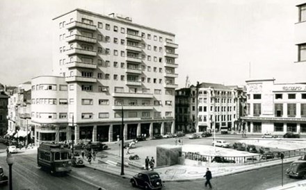 Endutex vai converter metade do primeiro arranha-céus do Porto em hotel de apartamentos  