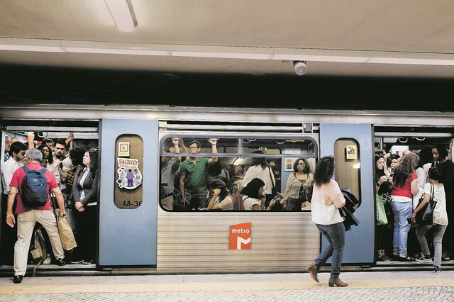 Transporte de passageiros desacelera no 2.º trimestre, exceto no metro