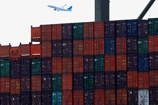 Comércio entre os países da Zona Euro seguia a cair 6,2% até fevereiro