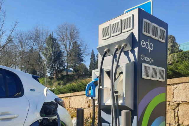 EDP reduz em média 30% o preço da eletricidade para carregamentos de carros elétricos fora de casa