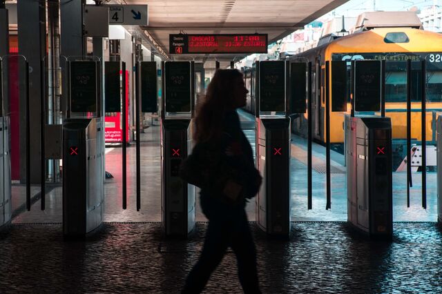Governo alarga passe social gratuito a todos os jovens até aos 23 anos