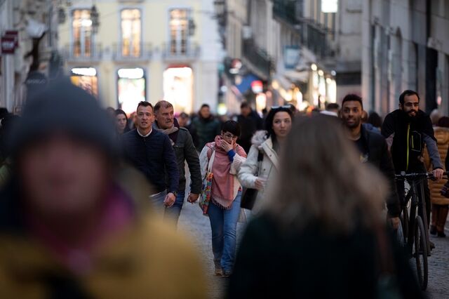 Taxa de desemprego mantém-se nos 6,6% em dezembro