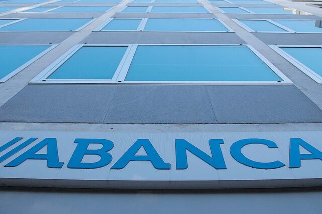 Lucros do Abanca mais do que triplicam e atingem recorde de 711 milhões em 2023