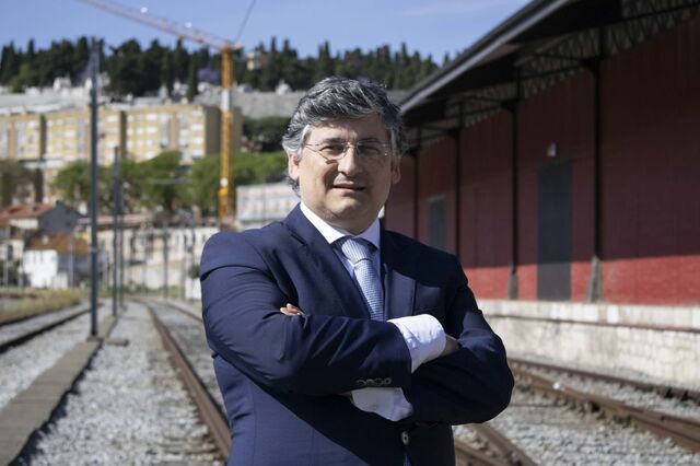 Empresas ferroviárias só pagam à IP após decisão do Governo sobre taxa de uso