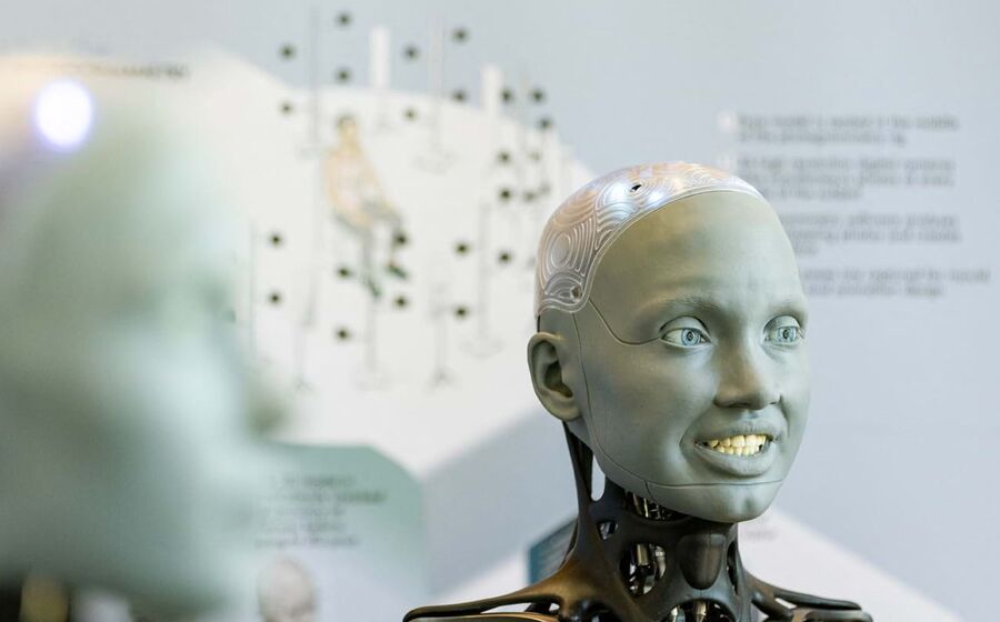 A utilização de IA nas empresas parece não corromper as relações humanas.