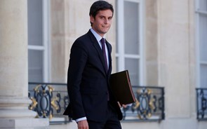 Gabriel Attal, de 34 anos, nomeado novo primeiro-ministro de França