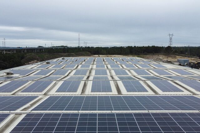 Greenvolt instala mais de 5.000 painéis solares em fábricas da Extruplás no Seixal e na Maia