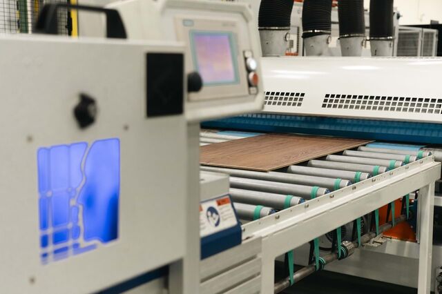 Corticeira Amorim investe 10 milhões para pavimentar sem PVC