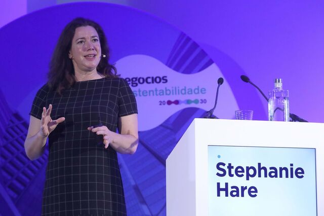 Stephanie Hare: “Na inteligência artificial, não há decisões neutras”
