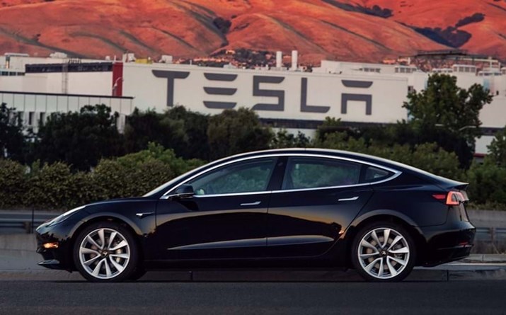 7 .º  Tesla Model 3  