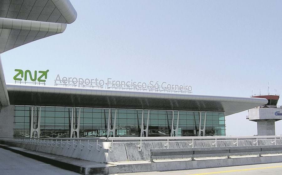 O aeroporto Francisco Sá Carneiro, no Porto, é a única infraestrutura aeroportuária portuguesa no “ranking” das novas rotas lançadas no ano passado.