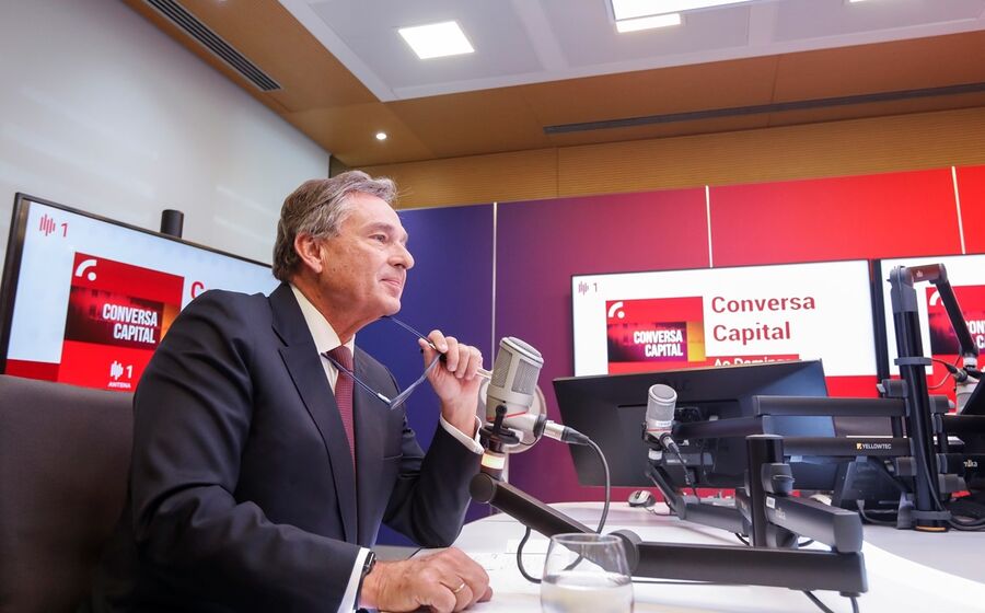 Peter Villax: “Estamos continuamente a subornar o eleitorado” Clip 8 impostos.mp4