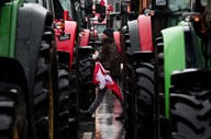 Durante um mês, os agricultores polacos vão bloquear vários acessos em todo o país, incluindo as fronteiras com a Ucrânia.