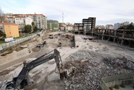 No Porto, a Avenue já arrancou com a demolição do prédio inacabado onde morreu a mulher trangénero Gisberta, para construir duas torres de 25 pisos, num investimento estimado em 150 milhões de euros.