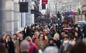 Confiança dos consumidores está no ponto mais alto desde a invasão da Ucrânia