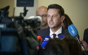 'Sinto-me com enorme energia para continuar', diz Rui Rocha após falhar meta de deputados da IL