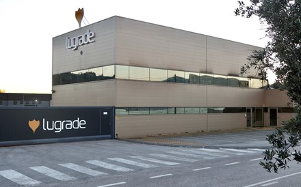 Lugrade a renascer das cinzas com faturação recorde