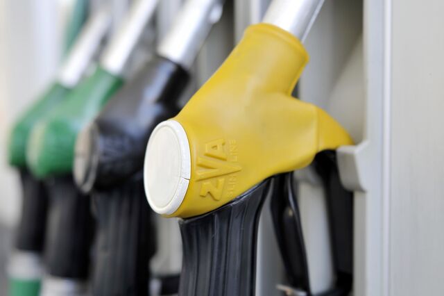Preços dos combustíveis aliviam na próxima semana. Gasóleo baixa três cêntimos e gasolina 1,5