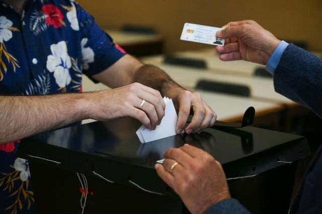 Oito partidos, três coligações e quase 230 mil eleitores. Já se vota nos Açores