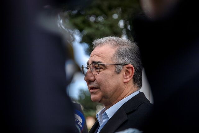 AD vence nos Açores e poderá dispensar Chega