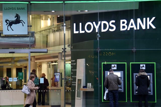 Irão usou contas do Lloyds e Santander UK para escapar a sanções