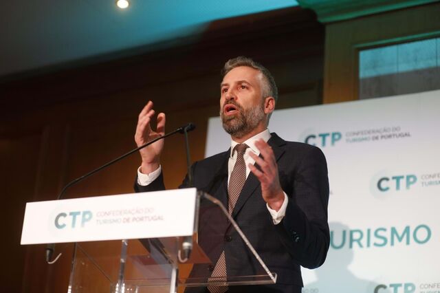 Pedro Nuno Santos: 'Não vou arrastar mais uma decisão sobre aeroporto'